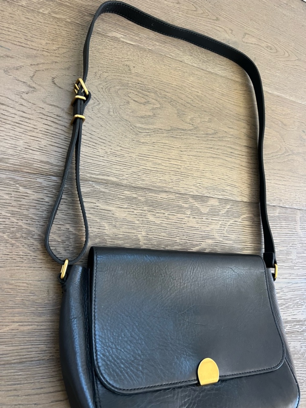 ❤️ Madewell Black Leather Flap Crossbody Bag Gold Hardware Adjustable Strap - Picture 7 of 7